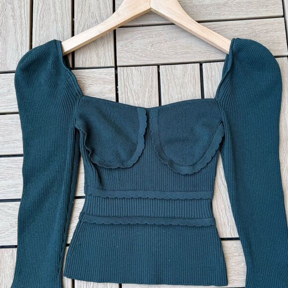 Self-Portrait Knit Scallop Edge Sweetheart Neck Bell Sleeve Top in Green | Small - Picture 5 of 9